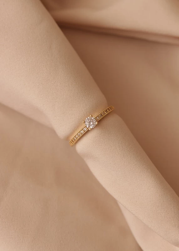 anillo-de-compromiso-en-oro-48